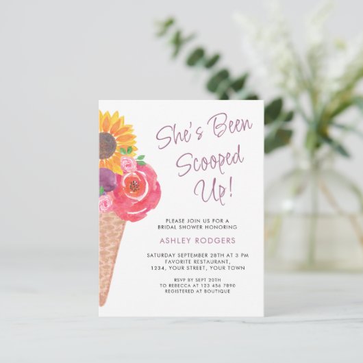 アイスをスクープされたブライダルシャワー インビテーションポストカード (スタンド正面)