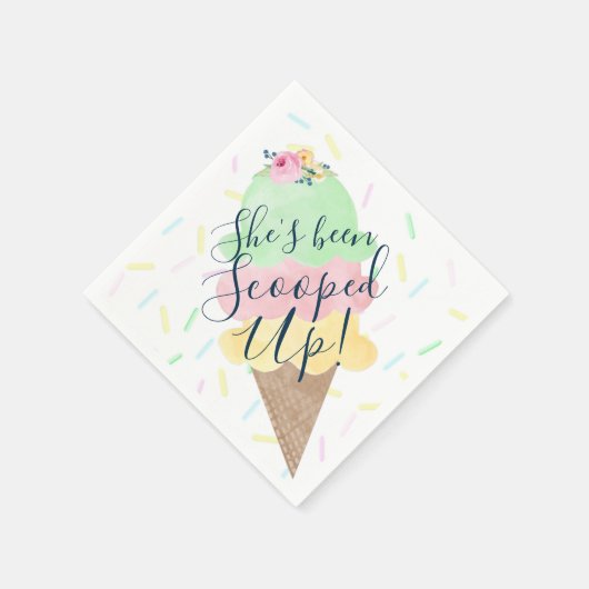 アイスをスクープされたブライダルシャワー スタンダードカクテルナプキン (角)