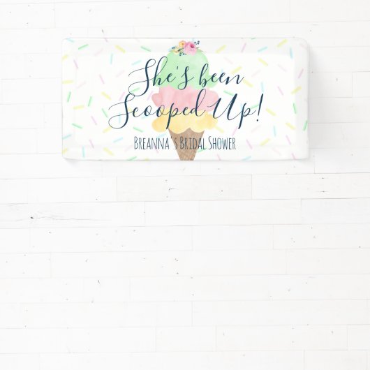 アイスをスクープされたブライダルシャワー 横断幕 (インサイチュ)
