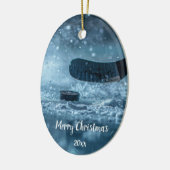 アイスカスタムホッケー選手のクリスマスの日付付きクリスマス セラミックオーナメント (左)