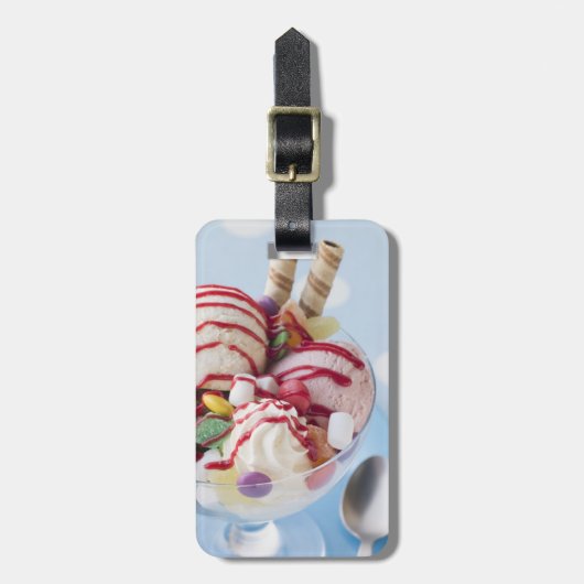 アイスクリームおよび甘いサンデーのトリオ ラゲッジタグ (正面縦)