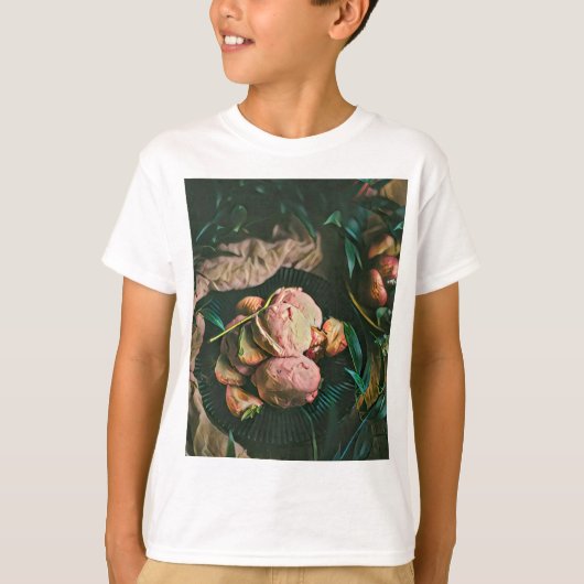 アイスクリームがふりかかる Tシャツ (正面)