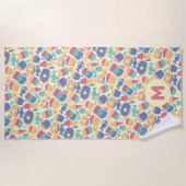 アイスクリームとキャンディーの夏模様モノグラム ビーチタオル (正面)