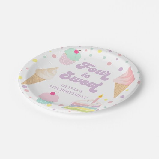 アイスクリームとケーキ4は甘い4歳の誕生日 ペーパープレート (アングル)