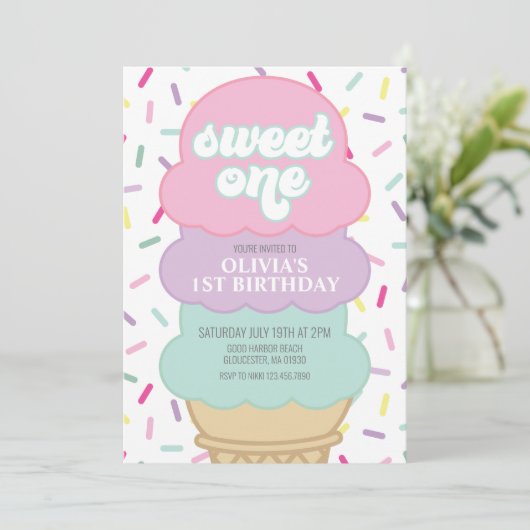 アイスクリームと振りかけるスウィートワン誕生日 招待状 (スタンド正面)