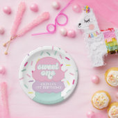 アイスクリームと振りかける甘い1歳の誕生日パップ ペーパープレート (パーティー)