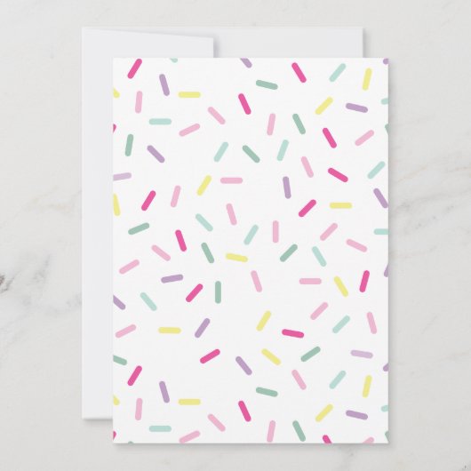 アイスクリームと振りかける2つの甘い2番目の誕生日 招待状 (裏面)