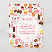 アイスクリームの女の子に悲鳴を上げるかわいい誕生日 サンキューカード (正面/裏面)