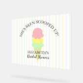 アイスクリームをすくわれた ブライダルシャワー アクリルサイン (傾斜)