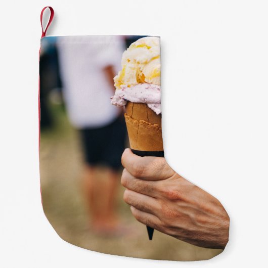 アイスクリームをコーンに乗せた人 スモールクリスマスストッキング (正面)