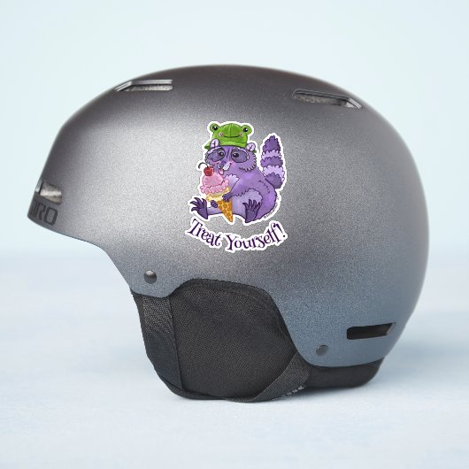 アイスクリームを添えた紫色のラクーン シール (ヘルメット側面)