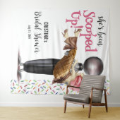 アイスクリームを背景にスクープされている タペストリー (インサイチュ(横))