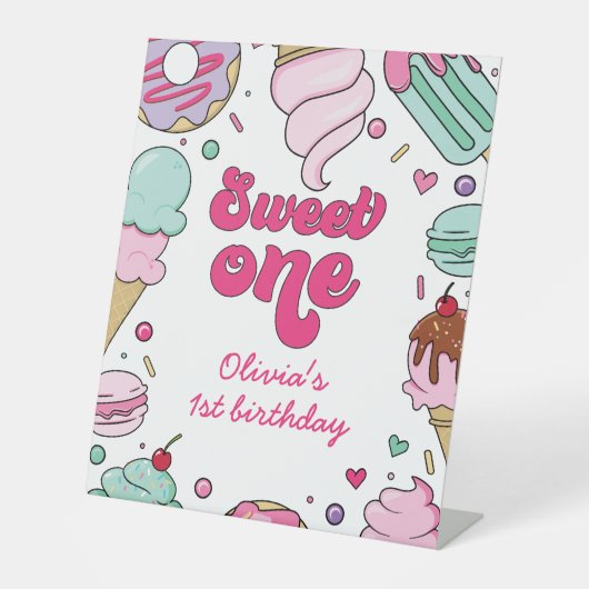 アイスクリームアンドケーキスウィートワン誕生日 台座サイン (正面)