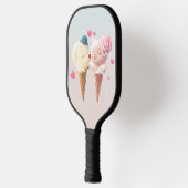 アイスクリームカップル – 最初のクリックで恋 ピックルボールラケット (左)