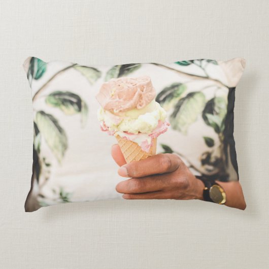 アイスクリームコーン3味の人 アクセントクッション (正面)