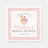 アイスクリームサンデーのひと口で魅了された花嫁のシャワー スタンダードカクテルナプキン (正面)