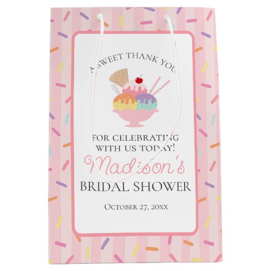 アイスクリームサンデーのひと口サイズのブライダルシャワープレゼント ミディアムペーパーバッグ (正面)