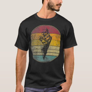 アイスクリームトリートおもしろいレトロトラックマンショップコーンVi Tシャツ