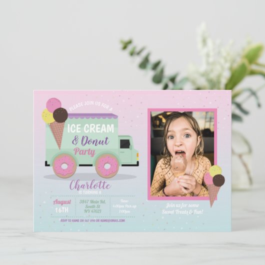 アイスクリームドーナツパーティー誕生日フォトドーナツ 招待状 (スタンド正面)