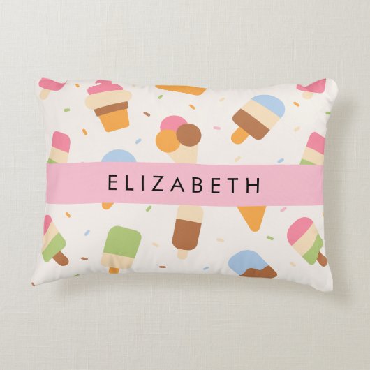 アイスクリームパターン、アイスクリームコーン、あなたの名前 アクセントクッション (裏面)