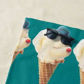 アイスクリームパピーパターン ビーチタオル (インサイチュ)