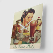 アイスクリームパーティートレー付きアイスクリームガール スクエア壁時計 (傾斜)