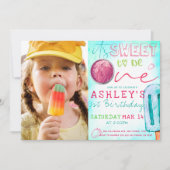 アイスクリームパーティー最初の誕生日写真 招待状 (正面)