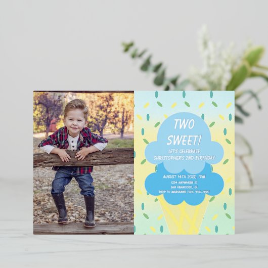 アイスクリーム2回目の誕生日 箔招待状 (立ち正面)