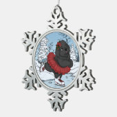 アイスケーティングニューファンドランド子犬の冬ワンダーランド スノーフレークピューターオーナメント (右)