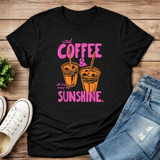 アイスコーヒーと日差し 楽しい夏 Tシャツ
