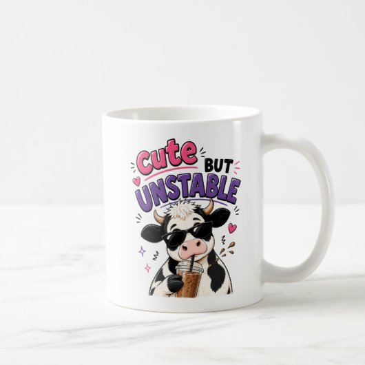 アイスコーヒーを持ったかわいいけど不安定な牛 コーヒーマグカップ (右)