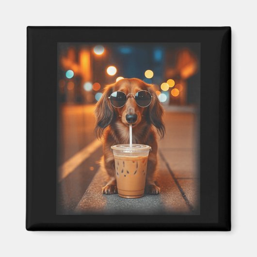 アイスコーヒーを飲むダックスフント愛好家の犬の面白いデザイン マグネット (正面)