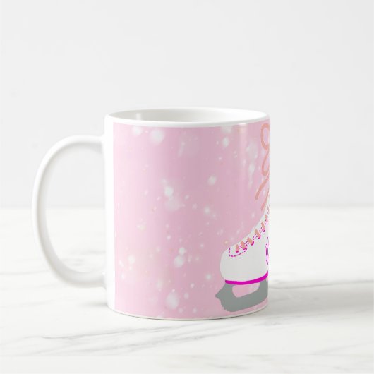 アイススケパーソナライズされたートピンク姿スケートで滑るガール コーヒーマグカップ (左)