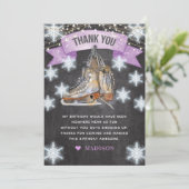 アイススケートで滑るガール誕生日グリッター サンキューカード (スタンド正面)