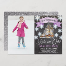 アイススケートで滑るガール誕生日写真パーソナライズされた