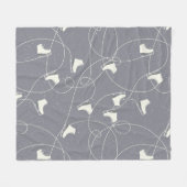 アイススケートで滑るシューズマークグレーホワイトパターン フリースブランケット (正面(横))