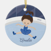 アイススケートで滑るスケーターガールデイテッド セラミックオーナメント (正面)