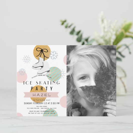 アイススケートで滑るパーティーウィンターピンクガールフォト誕生日 招待状 (スタンド正面)