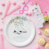 アイススケートで滑るブルーシルバー金ゴールド雪片誕生日 ペーパープレート (パーティー)