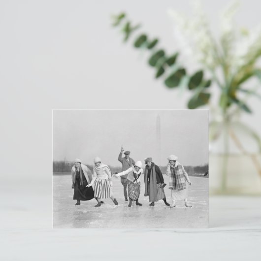 アイススケートで滑るレース, 1925 ポストカード (スタンド正面)