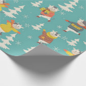 アイススケートで滑る牛クリスマスパターン ラッピングペーパー (角)