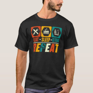 アイスフィッシングを楽しむ暮らし アイスフィッシング好きな釣り人 魚 Tシャツ