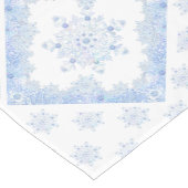 アイスブルーのスノーフレーク ショートテーブルランナー (コーナー)