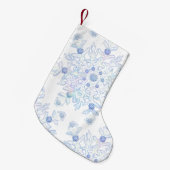 アイスブルーのスノーフレーク スモールクリスマスストッキング (正面 (吊り時))