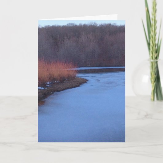 アイスブルーの池と赤い茂み –  シーズンカード (正面)