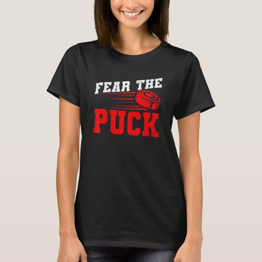 アイスホッケーでパックを恐れる Tシャツ (正面)