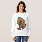 アイスホッケースティックとアイスホッケーのビーバー スウェットシャツ (正面フル)