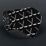 アイスホッケースティックパターン黒い背景 ネクタイ<br><div class="desc">アイスホッケースティック模様ブラックバックグランドネックタイ</div>