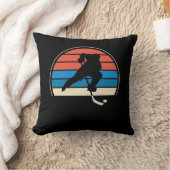 アイスホッケーセンターの防衛選手 クッション (ブランケット)