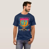 アイスホッケードリップナンバー67 アイスホッケー選手 楽しい Tシャツ (正面フル)